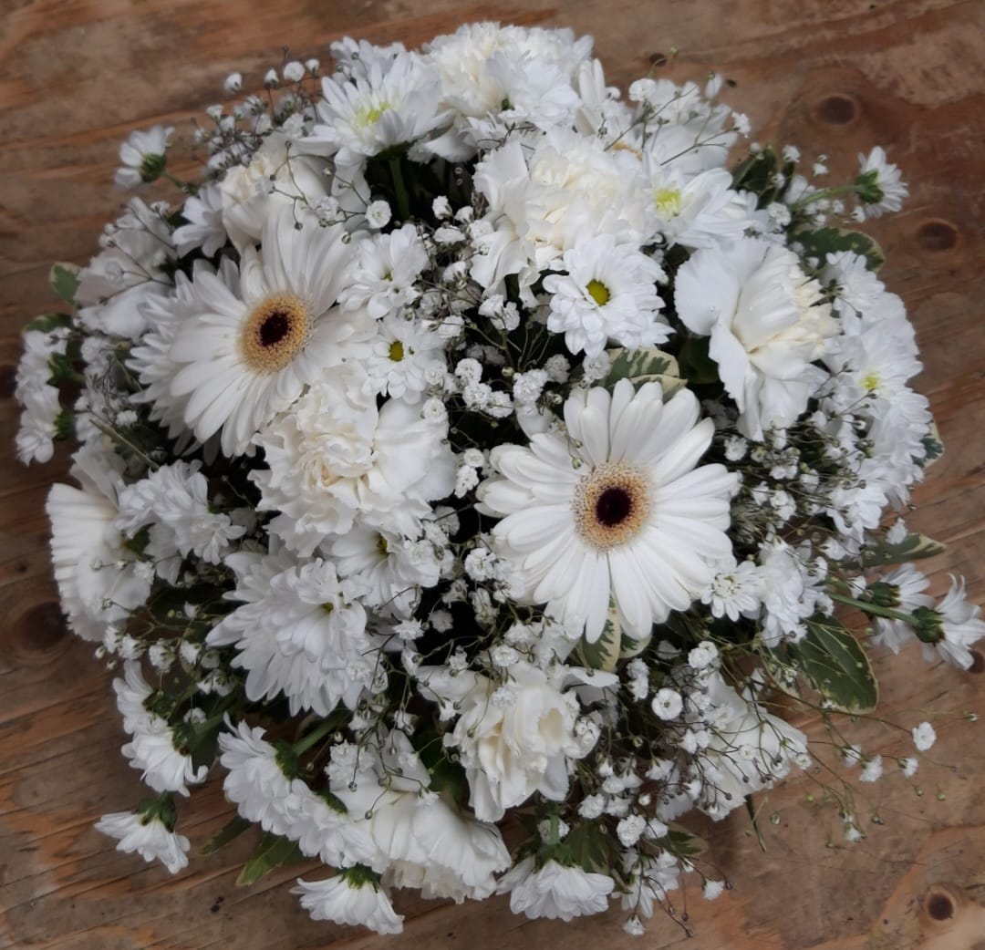 Christmas Table Arrangements Bristol florist XMASTA14