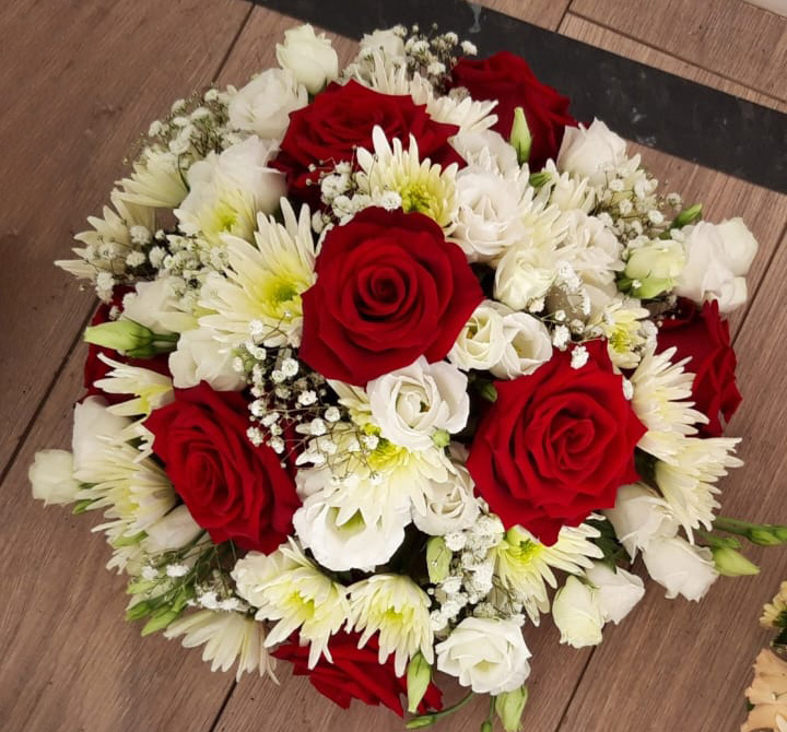 Christmas Table Arrangements Bristol florist XMASTA9