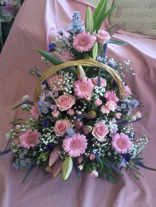 Gift basket for your new home Bristol florist CGP1