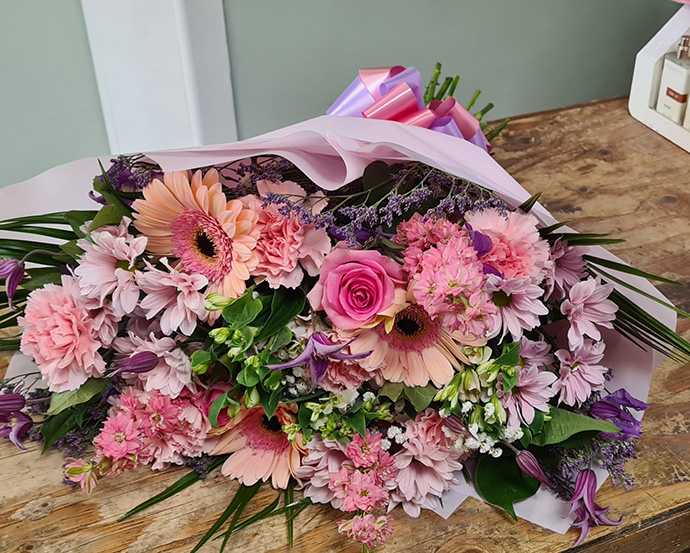 Valentine bouquet Bristol florist VDB21