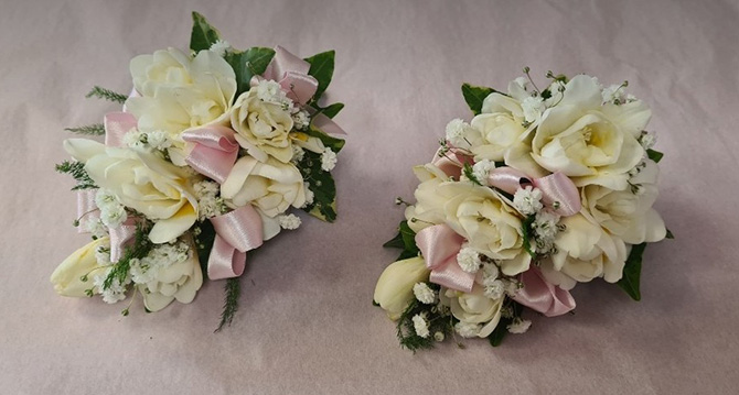 Wedding flowers corsage WC07