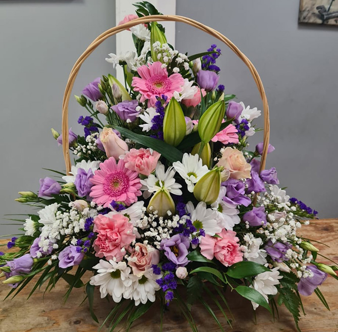 Wedding pedestal flowers WP4